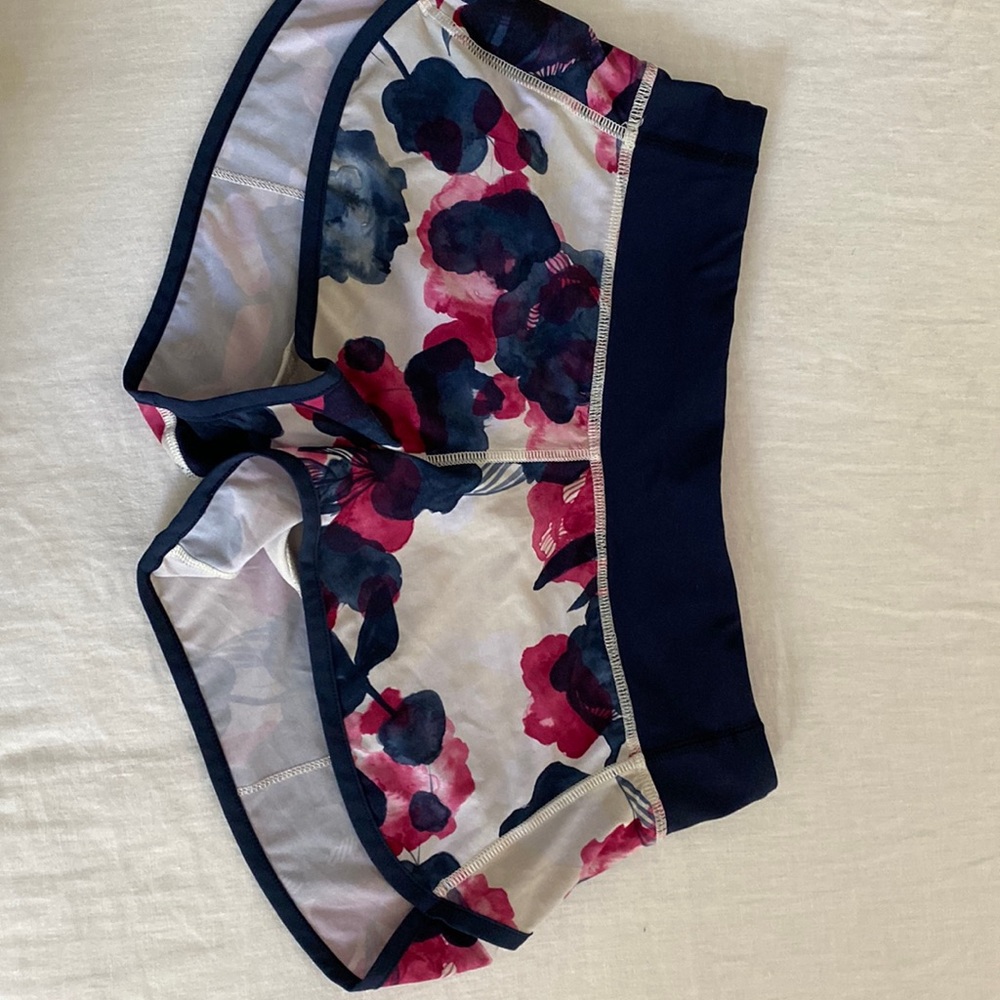 Lululemon Speedup shorts